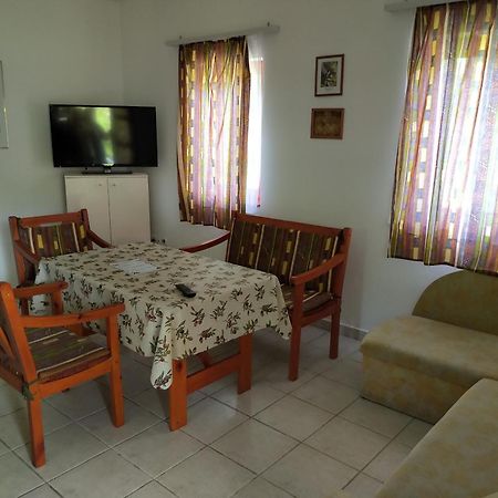 Reteshaz Strudelhaus Apartmanhaz Vonyarcvashegy Exterior foto