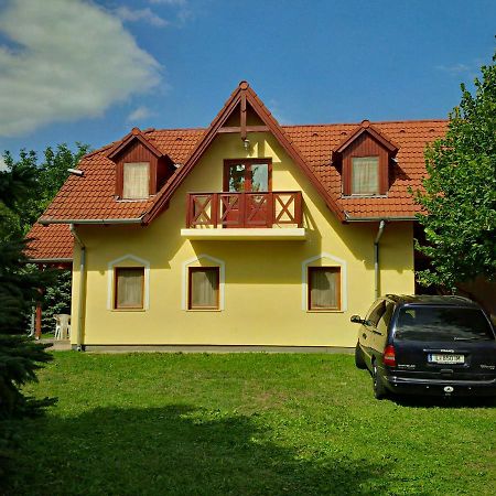 Reteshaz Strudelhaus Apartmanhaz Vonyarcvashegy Exterior foto