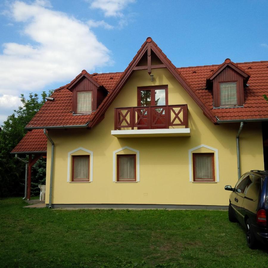 Reteshaz Strudelhaus Apartmanhaz Vonyarcvashegy Exterior foto