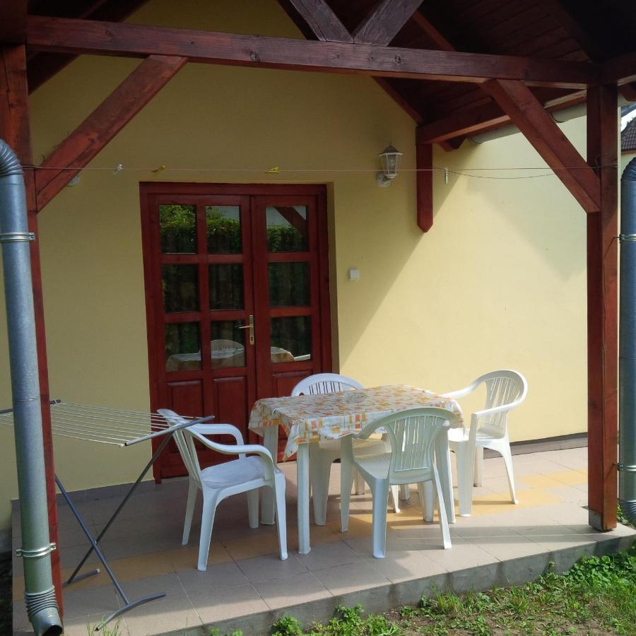Reteshaz Strudelhaus Apartmanhaz Vonyarcvashegy Exterior foto
