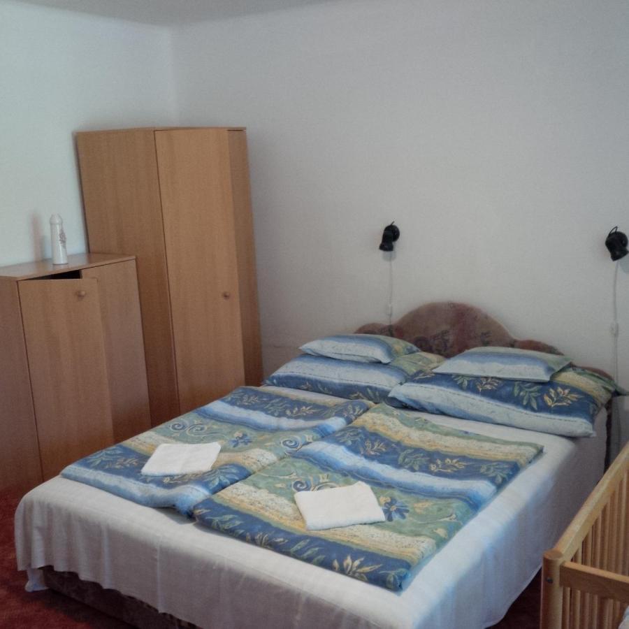 Reteshaz Strudelhaus Apartmanhaz Vonyarcvashegy Exterior foto
